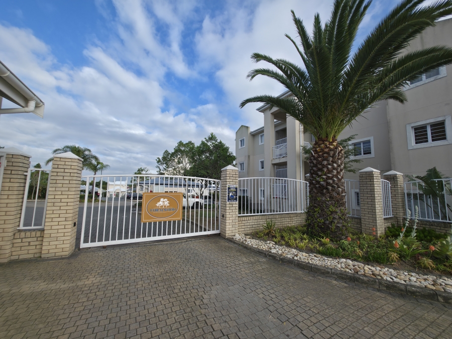 1 Bedroom Property for Sale in Beacon Bay North Eastern Cape